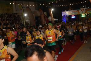 BIB: 083, 00309
                            <button type="button" onclick="openModal(9884631)" class="btn btn-primary btn-sm float-right btn-popup" data-toggle="modal" data-target=".modal-high-quality">
                        <i class="fas fa-shopping-cart"></i> Add to Cart
                    </button>
                                            <button type="button" onclick="isThisMe(9884631, true)" class="btn btn-success btn-sm float-right btn-popup btn-isme hidden" data-toggle="tooltip" data-placement="bottom" title="นี่คือรูปของคุณใช่ไหม คลิกที่นี่เพื่อเอาเข้าอัลบั้ม">
                        <i class="fas fa-plus"></i> Add to album
                    </button>
                    <button type="button" onclick="isThisMe(9884631, false)" class="btn btn-warning btn-sm float-right btn-popup btn-isnotme hidden">
                        <i class="fas fa-ban"></i> Remove from album
                    </button>